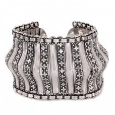 Brățară etnică indiană manufacturată în argint | Mayura | Rajasthan cca. 1950  Brățară etnică indiană manufacturată în argint | Mayura | Rajasthan cca. 1950
