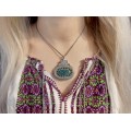 Colier accesorizat cu o veche amuletă afgnă din argint gravat & decorat cu o camee intaglio sculptată în  agat verde natural 