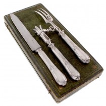 Serviciu de tacâmuri pentru servirea și porționarea fripturii  | mânere din argint 950 | atelier Armand Fresnais | Franța cca.1900 