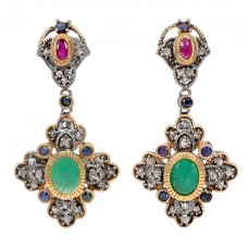 Cercei Art Deco din aur 9k și argint decorați cu diamante, safire, rubine și smaralde naturale | Norvegia cca.1945 Cercei Art Deco din aur 9k și argint decorați cu diamante, safire, rubine și smaralde naturale | Norvegia cca.1945