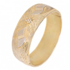 Brățară bangle din argint aurit decorat prin gravare manuală și repousse | Danemarca  cca.1960 Brățară bangle din argint aurit decorat prin gravare manuală și repousse | Danemarca  cca.1960