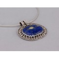 Colier choker din argint accesoriat cu o impresionantă amuletă etnică indiană decorată cu lapis lazuli natural  | Rajasthan cca.1960