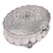 Casetă de bijuterii din argint elaborată în stil neo-baroque |  cca.1950 Casetă de bijuterii din argint elaborată în stil neo-baroque |  cca.1950