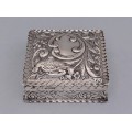 Casetă victoriană din argint pentru bijuterii | atelier William Comyns - Londra | anul 1886