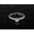 Inel  modernist de logodnă din aur alb 18 k decorat cu un diamant natural 0.14 CT 