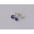 Cercei stud din aur alb 18k decorați cu safire 0.5 CT și diamante naturale 