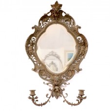 Oglindă victoriană din bronz în stil Renaissance prevăzută cu două sfeșnice | Franța cca.1870 Oglindă victoriană din bronz în stil Renaissance prevăzută cu două sfeșnice | Franța cca.1870