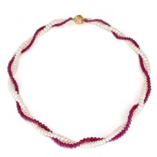 Colier cu perle naturale de cultură, rubine naturale și aur  18k | atelier Nuova Jolly Oreficierie Colier cu perle naturale de cultură, rubine naturale și aur  18k | atelier Nuova Jolly Oreficierie