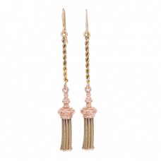 Cercei victorieni Etruscan Revival manufacturați în aur galben 18 k și aur roz 14 k  | Marea Britanie cca.1875 Cercei victorieni Etruscan Revival manufacturați în aur galben 18 k și aur roz 14 k  | Marea Britanie cca.1875