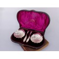 Garnitură victoriană din argint pentru servirea caviarului | în cutia originală | atelier Horace Woodward & Co. Ltd | Marea Britanie 1894 - 1895