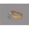 Inel cocktail retromodernist din aur galben 18k decorat cu diamante și topaz natural 4 ct 