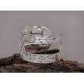 Brățară cuff din argint decorată prin gravare cu motive tradiționale românești | colecția Ancient Symbols by ArtAntik