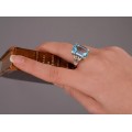 Spectaculos inel cocktail retromodernist din aur galben și aur alb 18k decorat cu diamante și topaz natural 14.15 ct