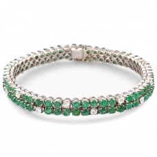 Brățară Tennis Double din aur alb 18k decorată cu diamante 1.08 CT și smaralde naturale 6.3 CT Brățară Tennis Double din aur alb 18k decorată cu diamante 1.08 CT și smaralde naturale 6.3 CT