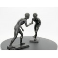 Pereche de statuete Grand Tour din bronz patinat „Atleții din Herculaneum” - Vila Papirilor | cca.1900