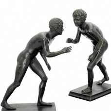 Pereche de statuete Grand Tour din bronz patinat „Atleții din Herculaneum” - Vila Papirilor | cca.1900 Pereche de statuete Grand Tour din bronz patinat „Atleții din Herculaneum” - Vila Papirilor | cca.1900