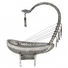 Harpă burmeză Saung - Gauk din argint | perioadă colonială British Burma cca.1900 Harpă burmeză Saung - Gauk din argint | perioadă colonială British Burma cca.1900