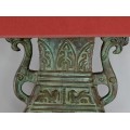 Monumentală veioză din bronz patinat verdigris în stil arhaic chinezesc HU 