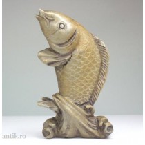 veche sculptura peste Koi. soapstone. China sec XX