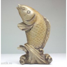 veche sculptura peste Koi. soapstone. China sec XX veche sculptura peste Koi. soapstone. China sec XX