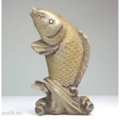 veche sculptura peste Koi. soapstone. China sec XX