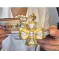 Broșă - pandant  Yves Saint Laurent | Cruce Malteză | metal placat cu aur & cristale Swarovski