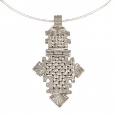 Colier choker accesorizat cu amuletă cruce coptă etiopiană din argint  Colier choker accesorizat cu amuletă cruce coptă etiopiană din argint