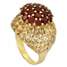 Inel statement mid-century din aur 14k decorat cu anturaje de spinel roșu natuaral  | cca. 1960 -1970 Inel statement mid-century din aur 14k decorat cu anturaje de spinel roșu natuaral  | cca. 1960 -1970