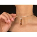 Choker din argint accesorizat cu o veche amuletă Figa sculptată în carneol natural