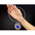 Colier choker din argint accesorizat cu veche amuletă Mandala decorată cu lapis lazuli și coral natural