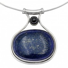 Colier choker din accesorizat cu pandant statement  din argint decorat cu anturaje de lapis lazuli  și granat natural Colier choker din accesorizat cu pandant statement  din argint decorat cu anturaje de lapis lazuli  și granat natural
