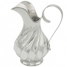 Remarcabilă carafă din argint în manieră Rococo | atelier Zaramella Argenti | cca. 1970 Remarcabilă carafă din argint în manieră Rococo | atelier Zaramella Argenti | cca. 1970
