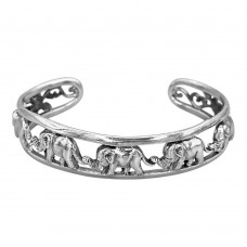 Brățară cuff decorată cu elefanți porte-bonheur manufactură în argint | colecția RĂDĂCINI 2025 Brățară cuff decorată cu elefanți porte-bonheur manufactură în argint | colecția RĂDĂCINI 2025