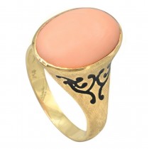 Inel vintage din aur 18k decorată cu un anturaj de coral natural Peau D'ange și email cloissone | cca. 1950 - 1960