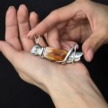 Inedit pandant statement din argint și chihlimbar cu incluziune de insectă fosilizată | Art Studio Jewelry | Polonia 