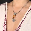 Inedit pandant statement din argint și chihlimbar cu incluziune de insectă fosilizată | Art Studio Jewelry | Polonia 