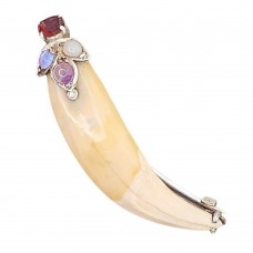 Broșă victoriană manufacturată în argint și colț de tigru natural | anturaje de opal, fluorit și granat natural | cca. 1850 - 1880