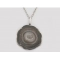 Colier mid-century din argint accesorizat cu pandant statement decorat cu anturaj de calcedonia druzy 