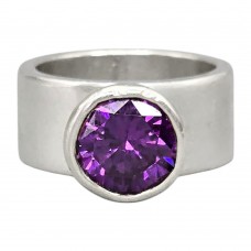 Inel statement design contemporan manufacturat în argint decorat cu ametist natural brilliant cut | Art Studio Jewelry 