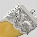 Vechi pandant amuletic cu gheară de tigru montată în argint | Indochina Franceză cca. 1890 - 1920