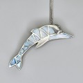 Colier din argint cu pandant delfin intarsiat cu sidef natural iridescent | anii 2000
