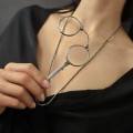 Colier din argint accesorizat cu ochelari de operă Lorgnette de perioadă Art Deco | cca. 1925