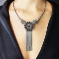 Colier statement manufacturat în argint decorat cu o bogată suită de pietre naturale | preloved
