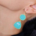 Cercei statement din argint placat cu aur galben decorați cu anturaje de calcedonia Aqua Blue 