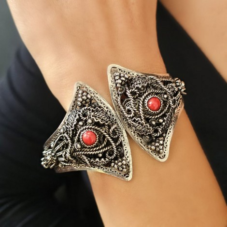 Veche brățară etnică balcanică albanezo - kosovară manufacturată în argint filigranat | cca. 1930 - 1940