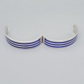 Brățară bangle unisex de perioadă mid-century decorată cu intarsii de email champleve albastru cobalt | cca. 1955 - 1965