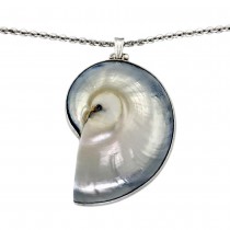 Colier cu pandant statement manufacturat în argint cu inedit pandant melc oceanic Nautilus | Bali - Indonezia cca. 1990 - 2000