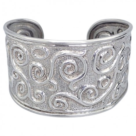 Brățară manchette Archaeology Revival din argint texturat | preloved  cca. 1990