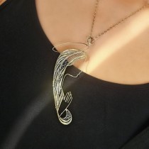 Colier din argint aurit cu pandant „Sfânta Maria în rugăciune” din argint filigranat | cca. 1970