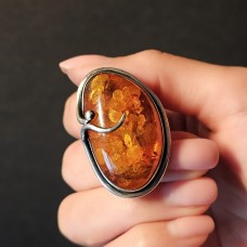 Broșă statement manufacturată în argint & chihlimbar baltic natural | Polonia | cca. 1960 - 1970